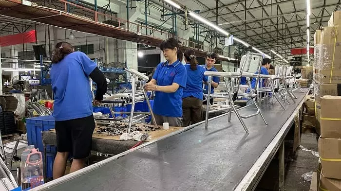 Nola aukeratu zure negoziorako dutxako komoda-aulkirik onena?